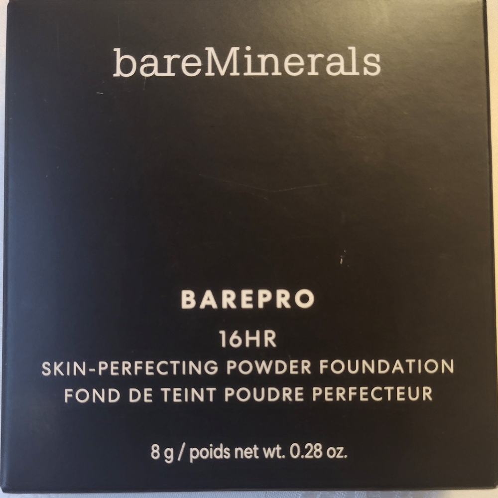 bareMinerals BAREPRO Medium Deep 45 Warm Foundation